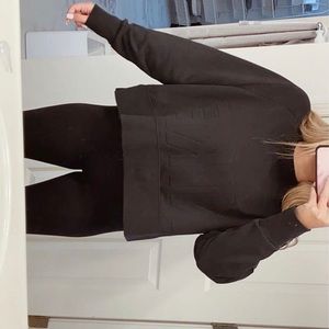 nike cropped hoodie